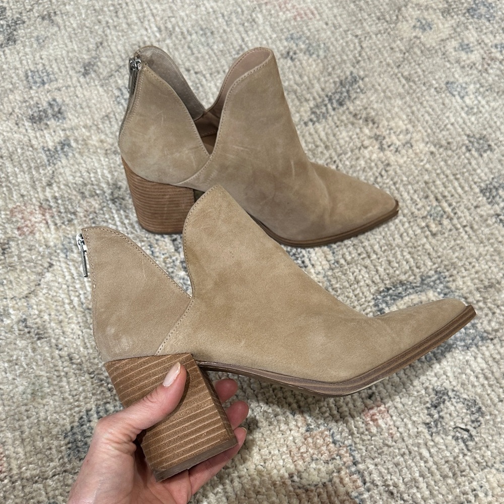 Steve Madden Tan Suede Ankle Boots